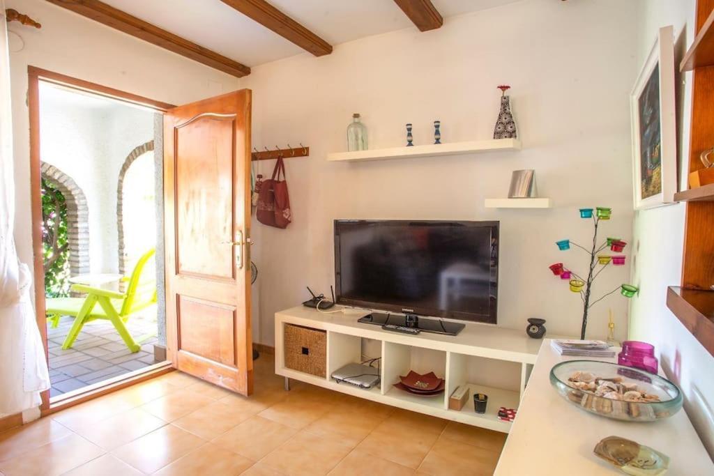 Casa En Con Piscina Y Jardin Appartement *
